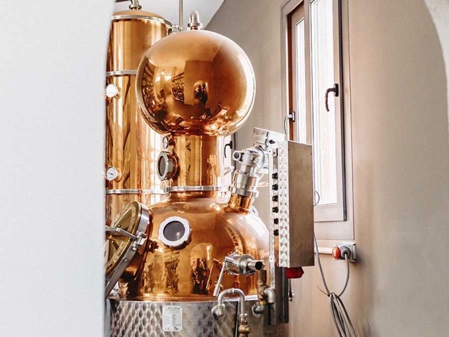 Valentina, alambique